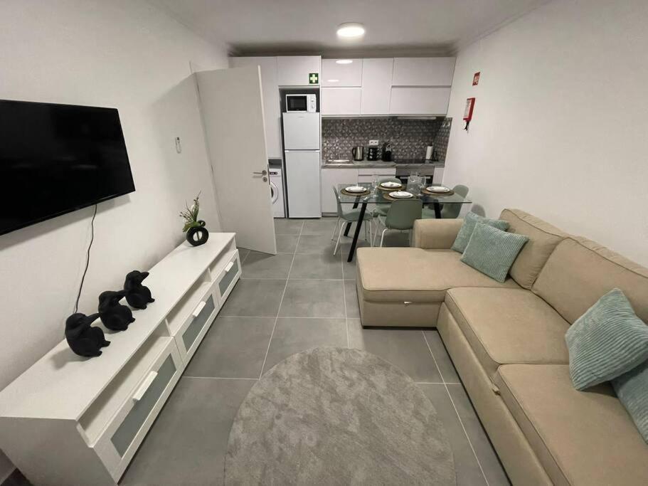Don Tenorio Com Piscina Apartment *